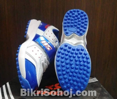 HS 41 Sports Shoes